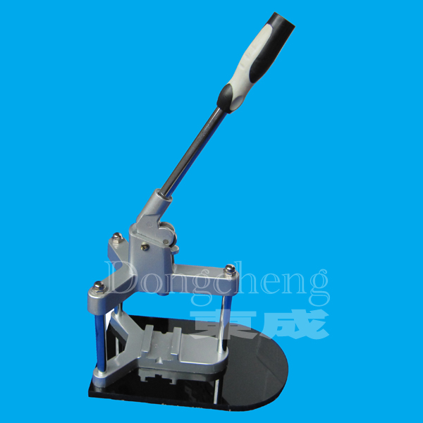 DCMA-003 Aluminium Badge Making Machine