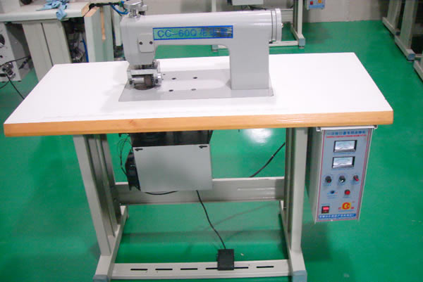 CC－60S UltrasonicLace Machine