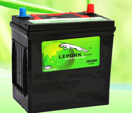 Lead acid storage car traction battery
